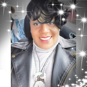 Meet your Posher, Annette